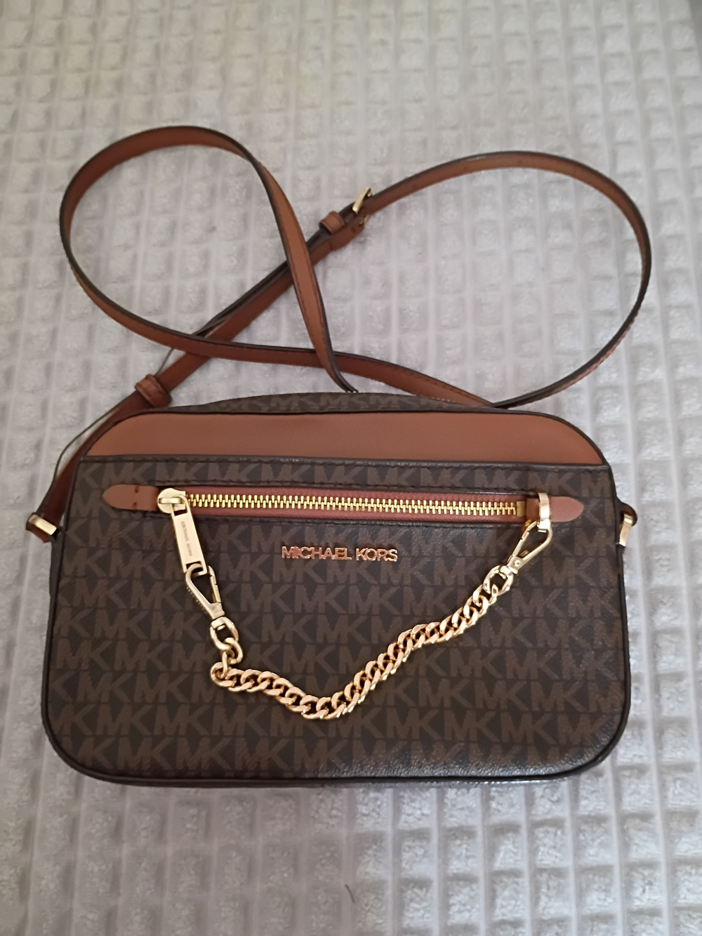 Michael Kors Jet Set East/West Signature Crossbody Bag Brown MK Gold Chain